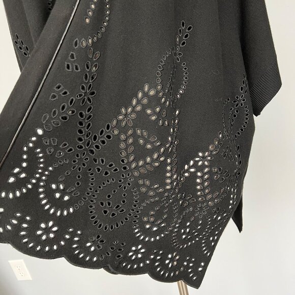 Chicos Womens Embroidered Eyelet Sweater Ruana Poncho Black size Small Medium - Picture 10 of 15
